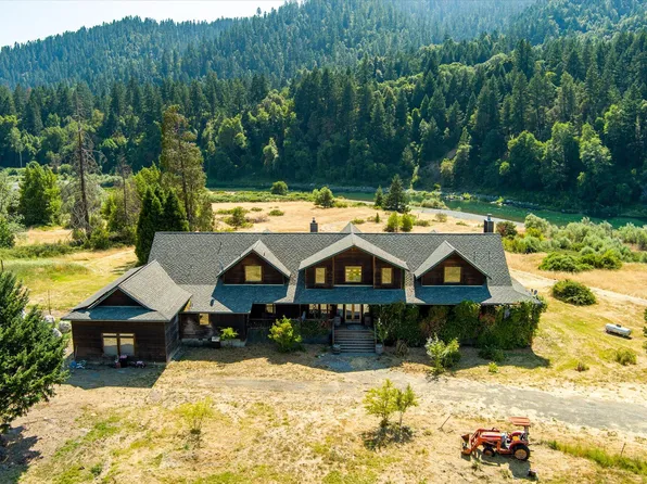 1560 Patterson Rd, Willow Creek, CA 95573