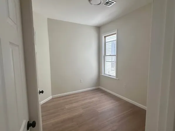 227 Virginia Ave, Jersey City, NJ 07304