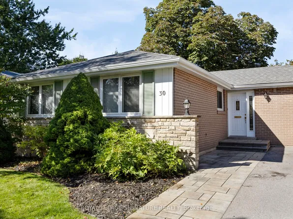 30 Bledlow Manor Dr, Toronto, ON M1E 1B2