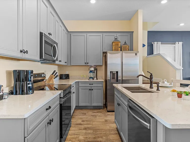 8121 Surf St — Photo 13