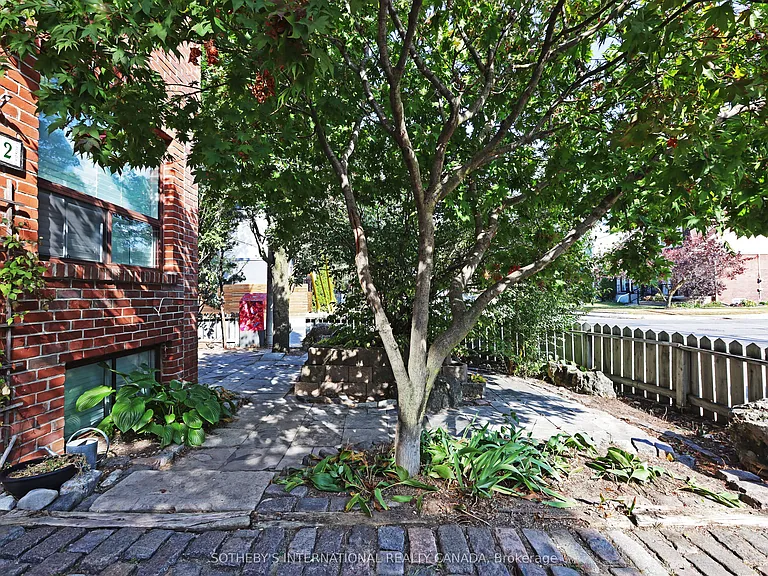 212 Glebemount Ave #LOWER — Photo 25
