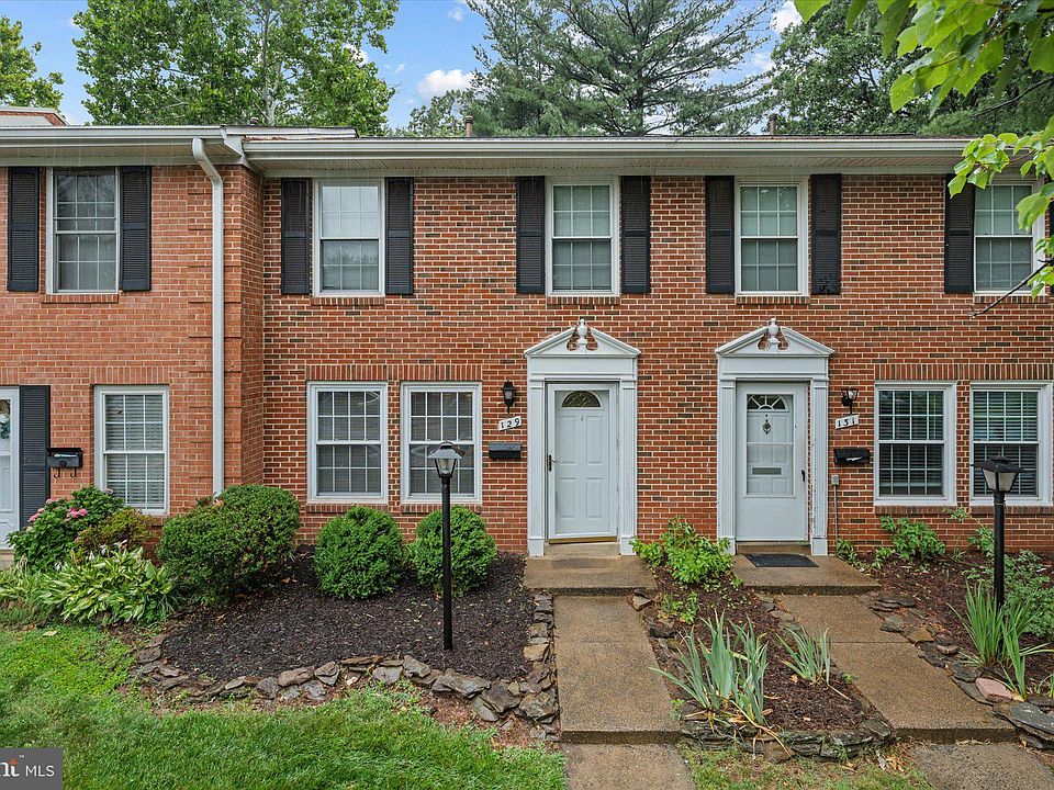 1st image of 129 N Duke Dr