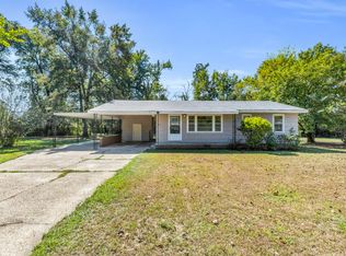 220 Rebecca Ln, Columbus, MS 39702