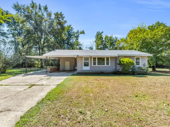 220 Rebecca Ln, Columbus, MS 39702