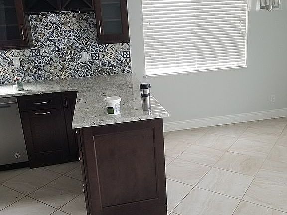 2nd image of 109 Northbrook Ln