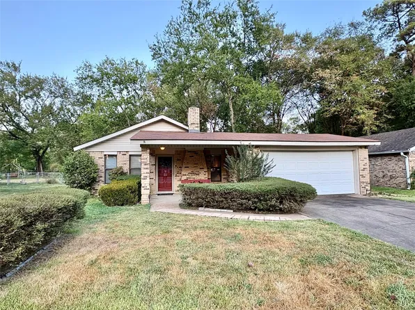 118 Whistle Hollow St, Lufkin, TX 75904