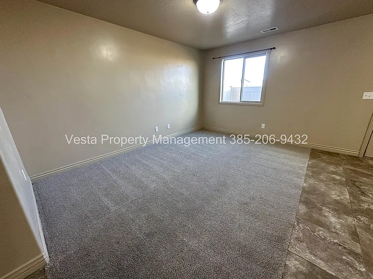 1933 N 325 W — Photo 5