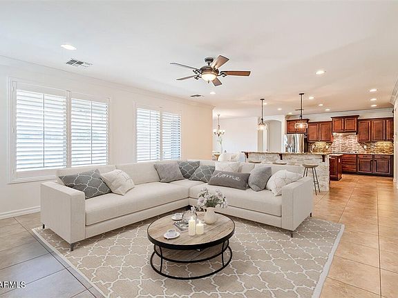 4th image of 2436 E ORLEANS Drive