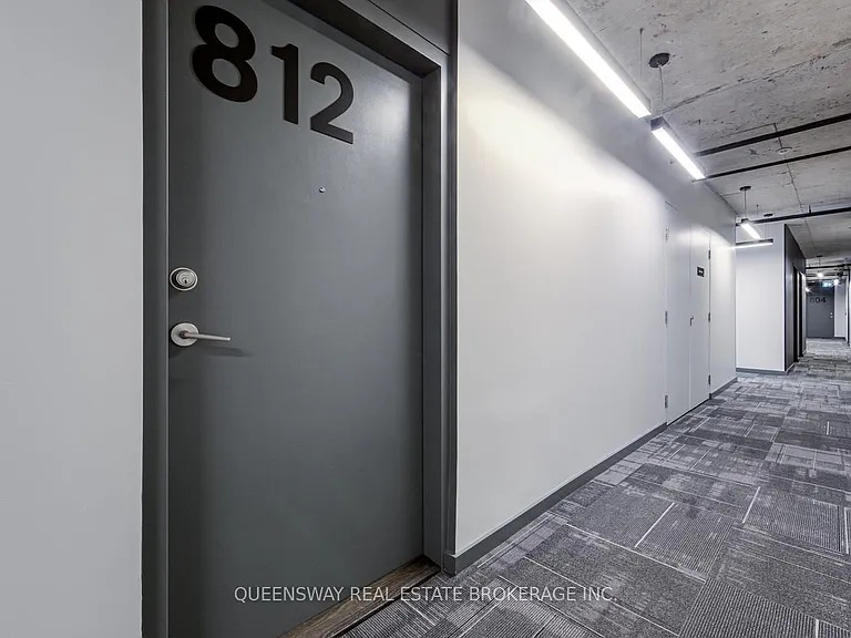 21 Lawren Harris Sq #812 — Photo 4