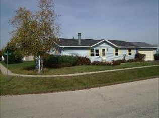 501 E 4th St, Kingston, IL 60145