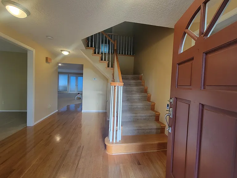 23713 NW Hillhurst Rd — Photo 2