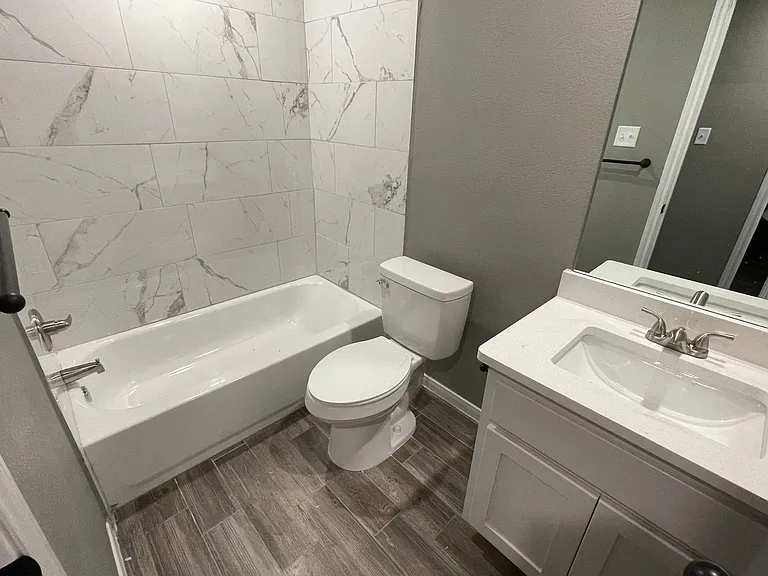 208 W Beeline Ln — Photo 14