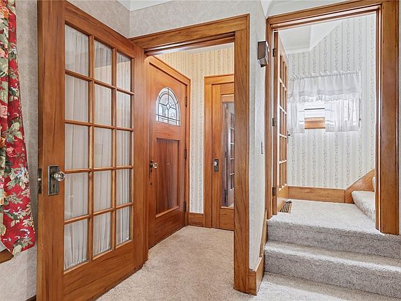 4th image of 35 Hathaway Rd