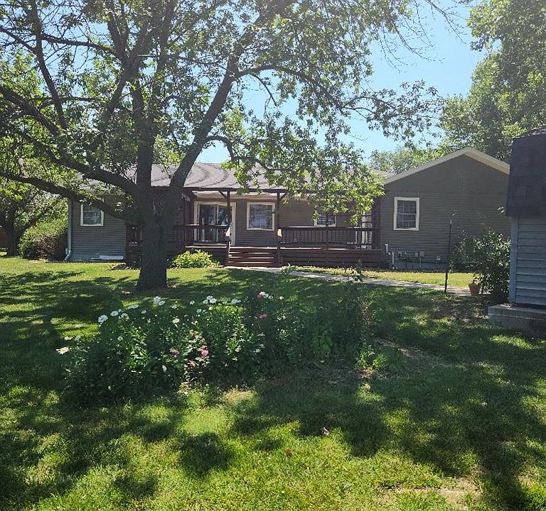 1704 Redbud Ln, Iola, KS 66749 MLS 46959 Zillow