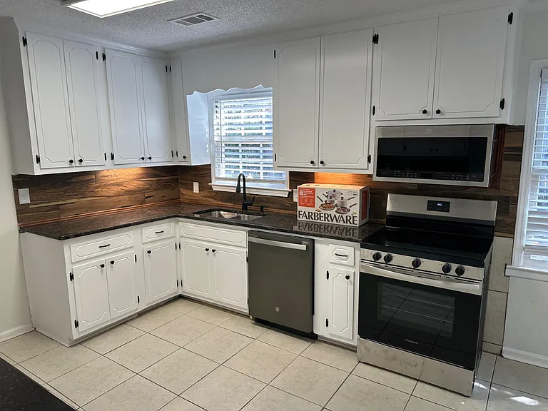 Modern kitchen