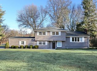 2 Anchor Rd, Spring Valley, NY 10977