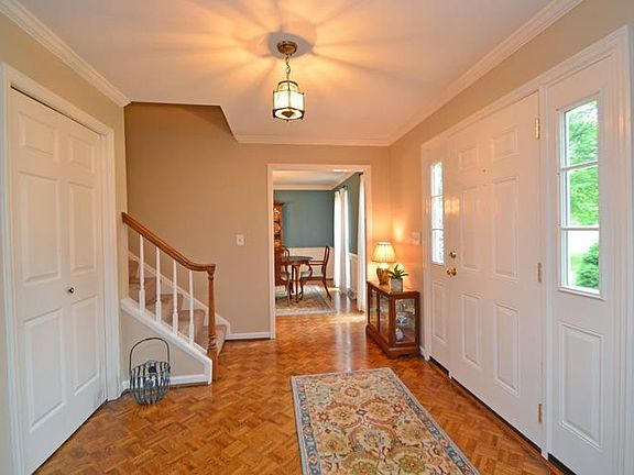 2nd image of 2691 Montchateau Dr