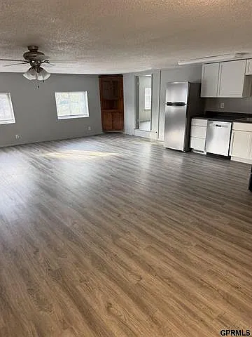 1 bed, 1000 sqft, $900 — Photo 2