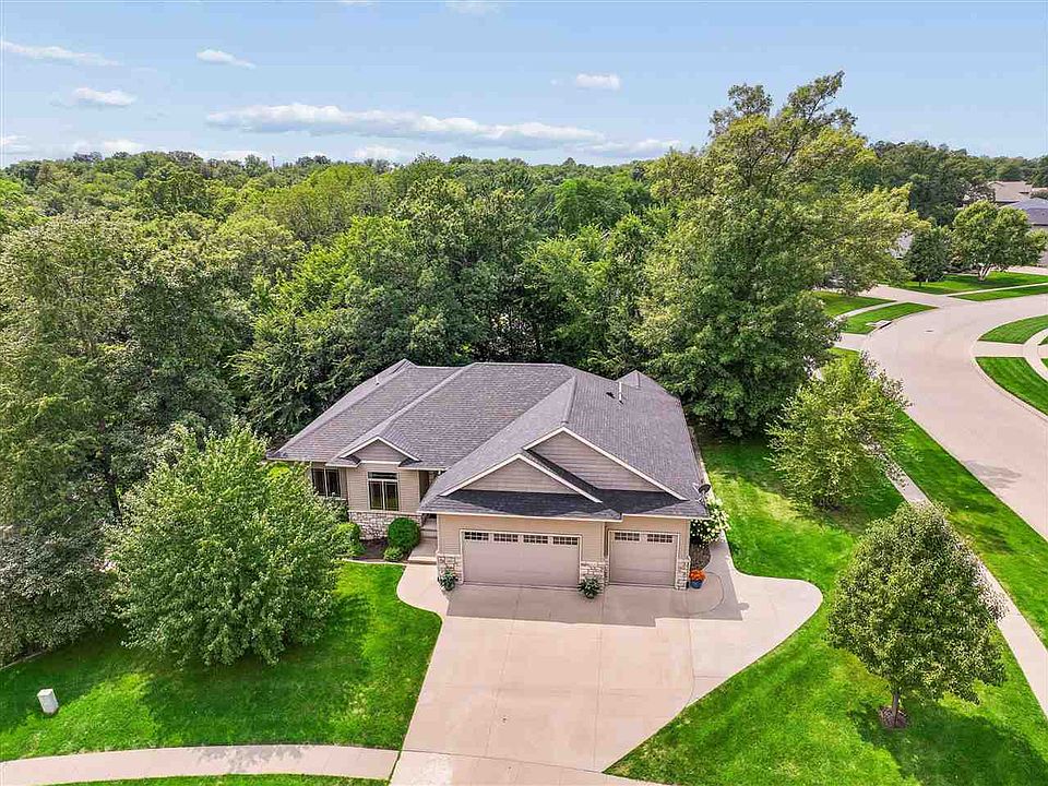 1st image of 1685 Redbud Cir