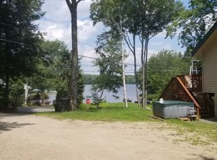 302 Camelot Shore Dr, Farmington, NH 03835