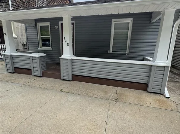 748 Mauch Chunk Rd, Palmerton, PA 18071