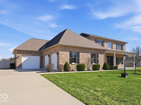 2nd image of 6114 N Wyndham Way