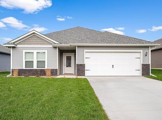 5330 Fall Cir, North Branch, MN 55056