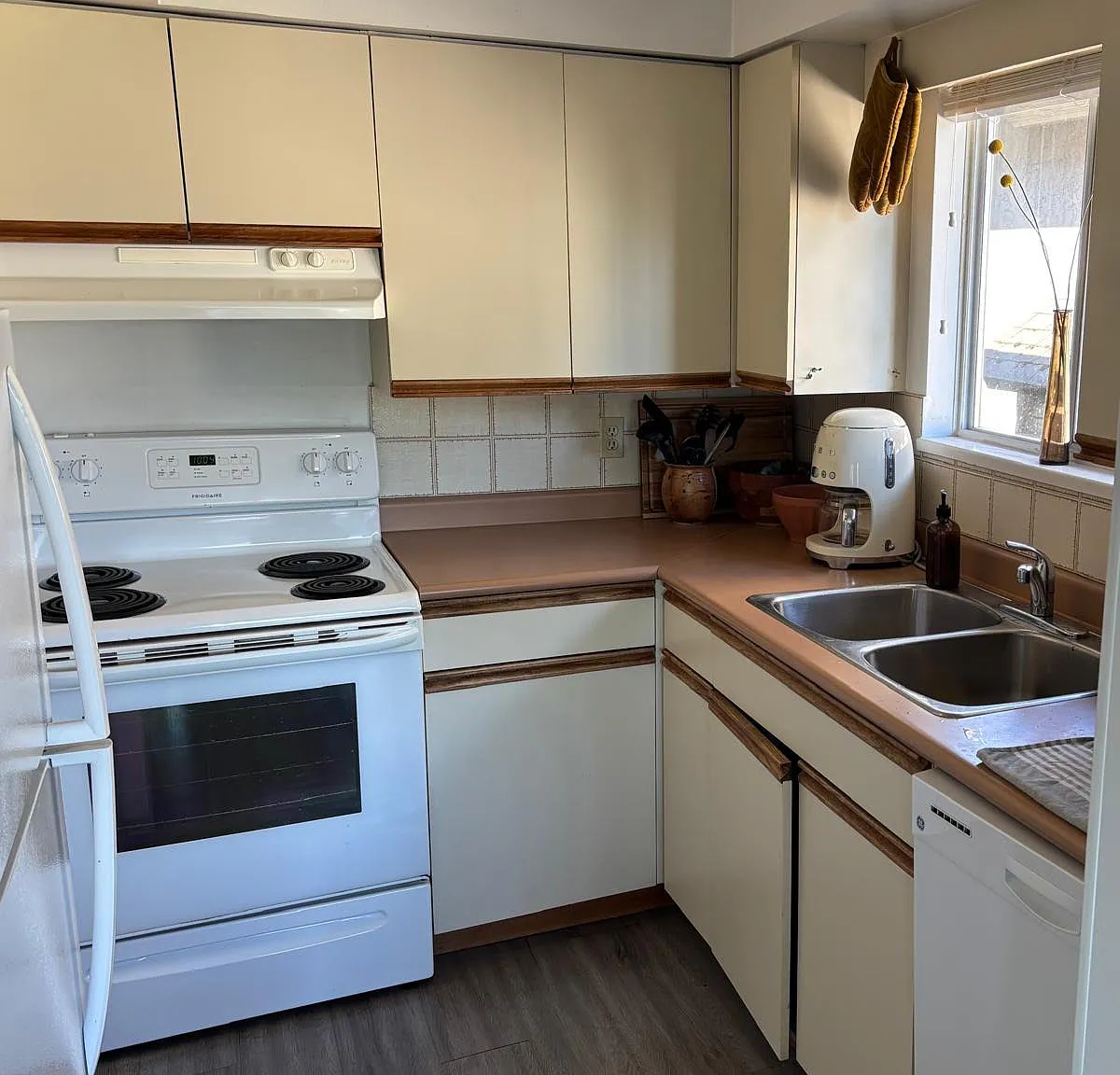 Prime Cambie - 323 — Photo 2