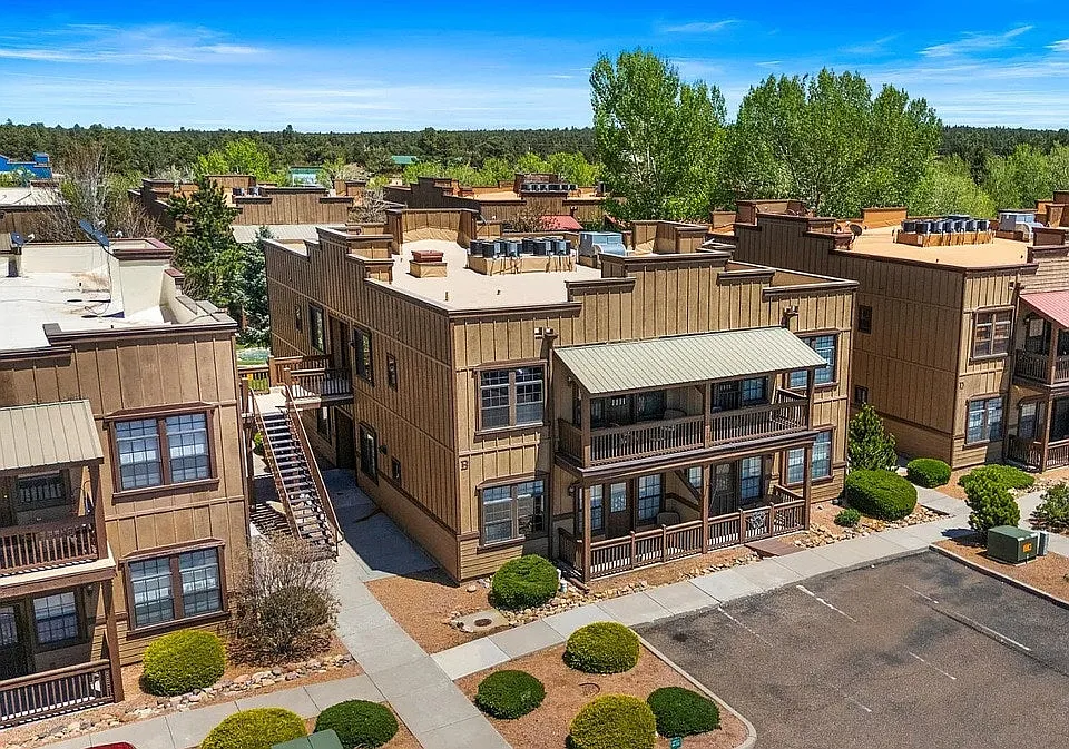 2343 Quarter Horse Trail, Unit 118 — Photo 2