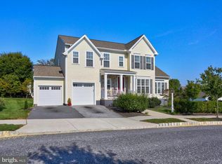 1298 Banner Dr, Lancaster, PA