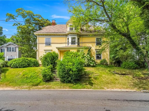 733 Pleasant St, Pawtucket, RI 02860