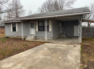 1601 E Stoddard St, Dexter, MO 63841
