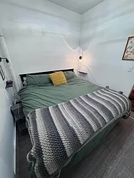 Rented by R New York