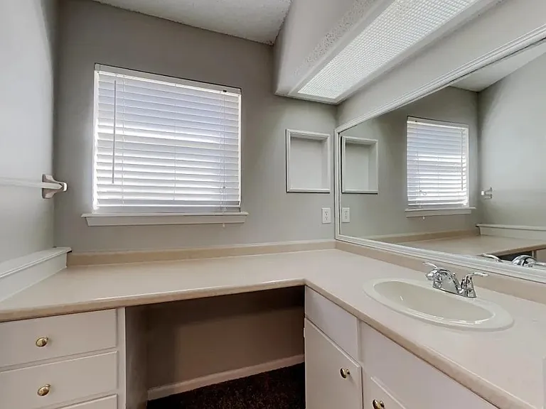 8518 Iron Mill Trl — Photo 10