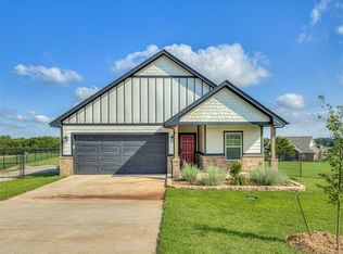 14101 Meadow Ridge Ln, Edmond, OK 73025