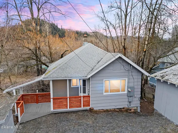 203 S 1st St, Saint Maries, ID 83861