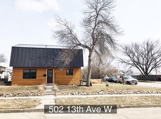 502 13th Ave W, Williston, ND 58801