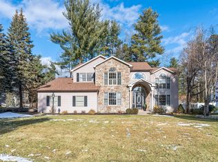 1014 Dibella Drive, Schenectady, NY 12303
