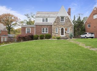 4608 Rolling Hills Rd, Pittsburgh, PA 15236