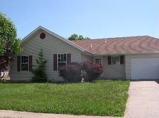 5648 S Dayton Ave, Springfield, MO 65810
