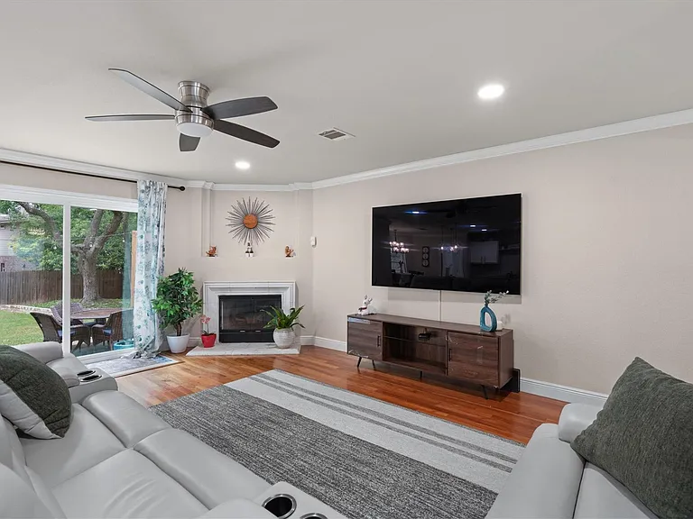 1509 Shady Creek Trl — Photo 8