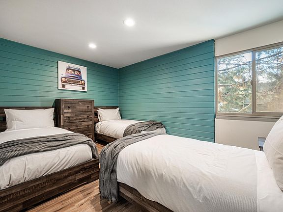 4th image of 1509 Park Ave #415