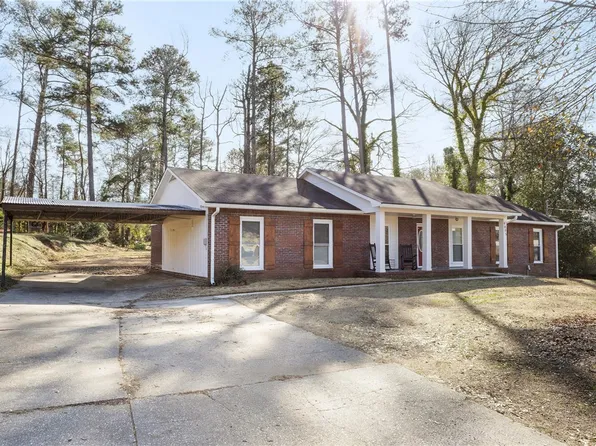 4805 Poyner Ct, Phenix City, AL 36870