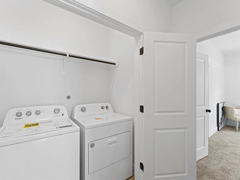 1448 Dewalt St — Photo 15