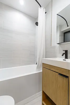 Rented by Dalan Rentals | media 10