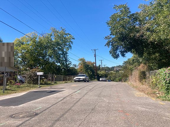 4th image of 3732 Dance Ave