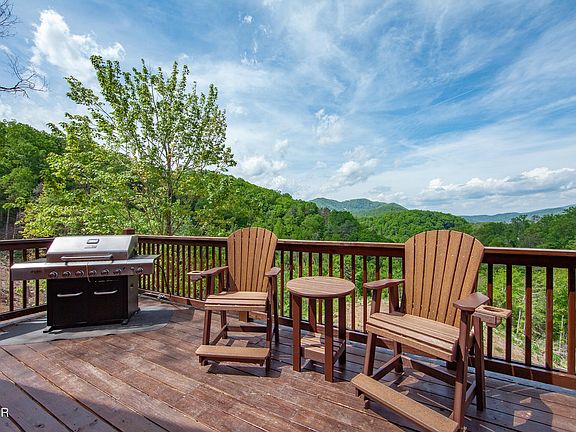 4th image of 2344 Coopers Hawk Way