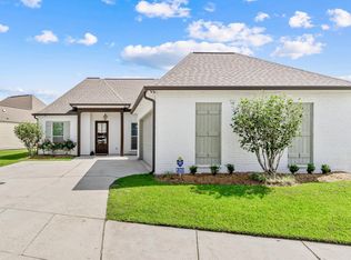 8365 Seville Ct, Baton Rouge, LA 70820