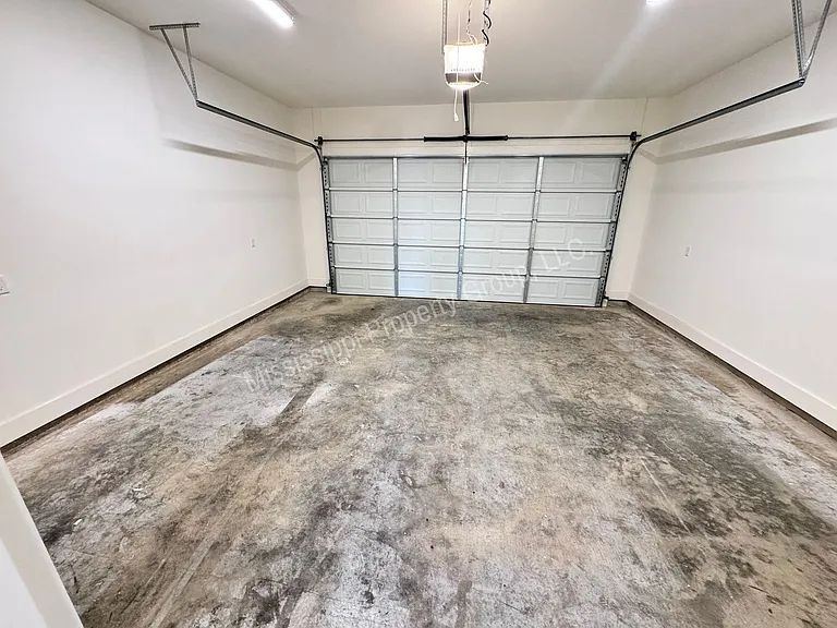 721 Primrose Dr — Photo 17