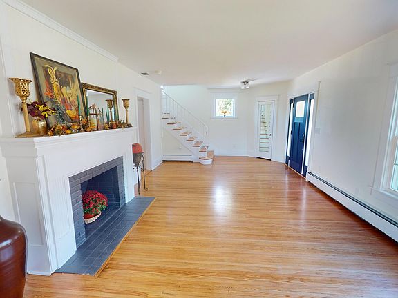 4th image of 501 Vallamont Dr